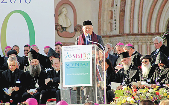 Din Syamsuddin berbicara dalam dialog antaragama di Assisi, Italia.[muhammadiyah.co.id]