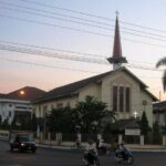 Gereja-Paroki-Purbayan-by-gemaeklesia-blogspot