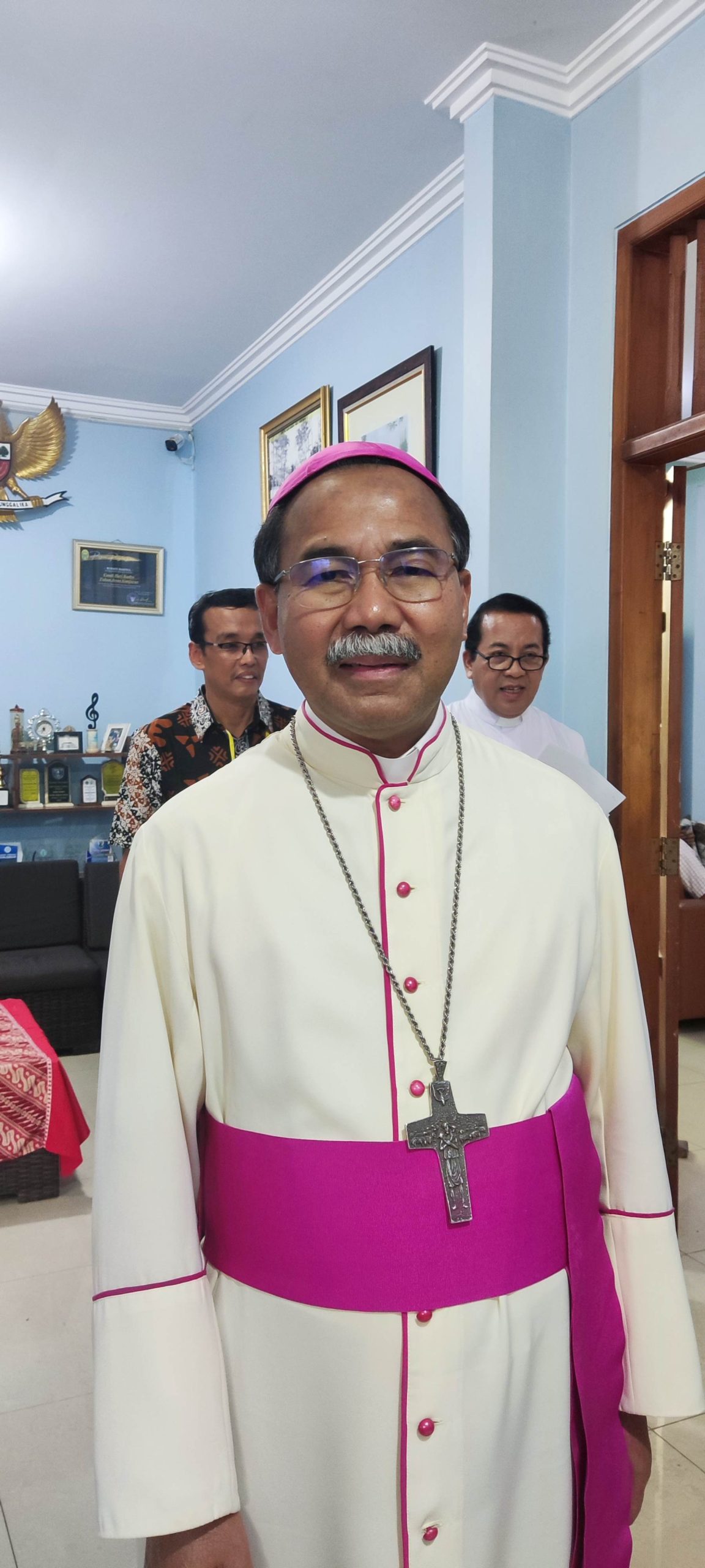 Mgr. Robertus Rubiyatmoko